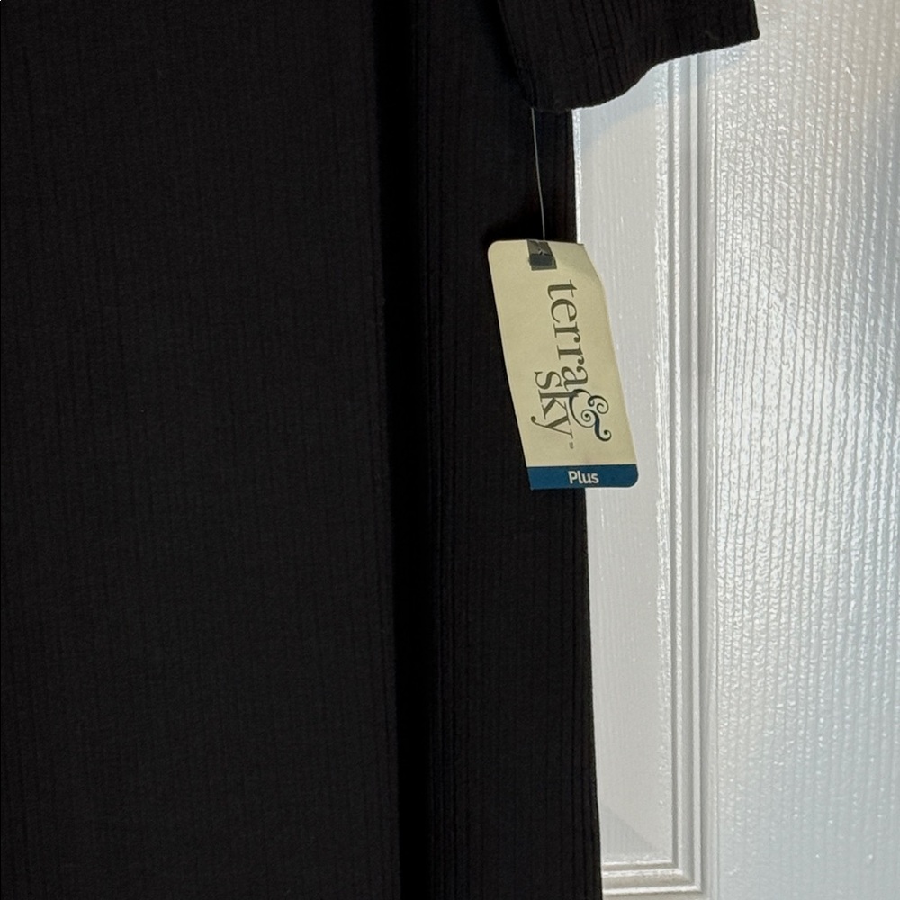 Black Long Sleeve Dress - Picture 5 of 7